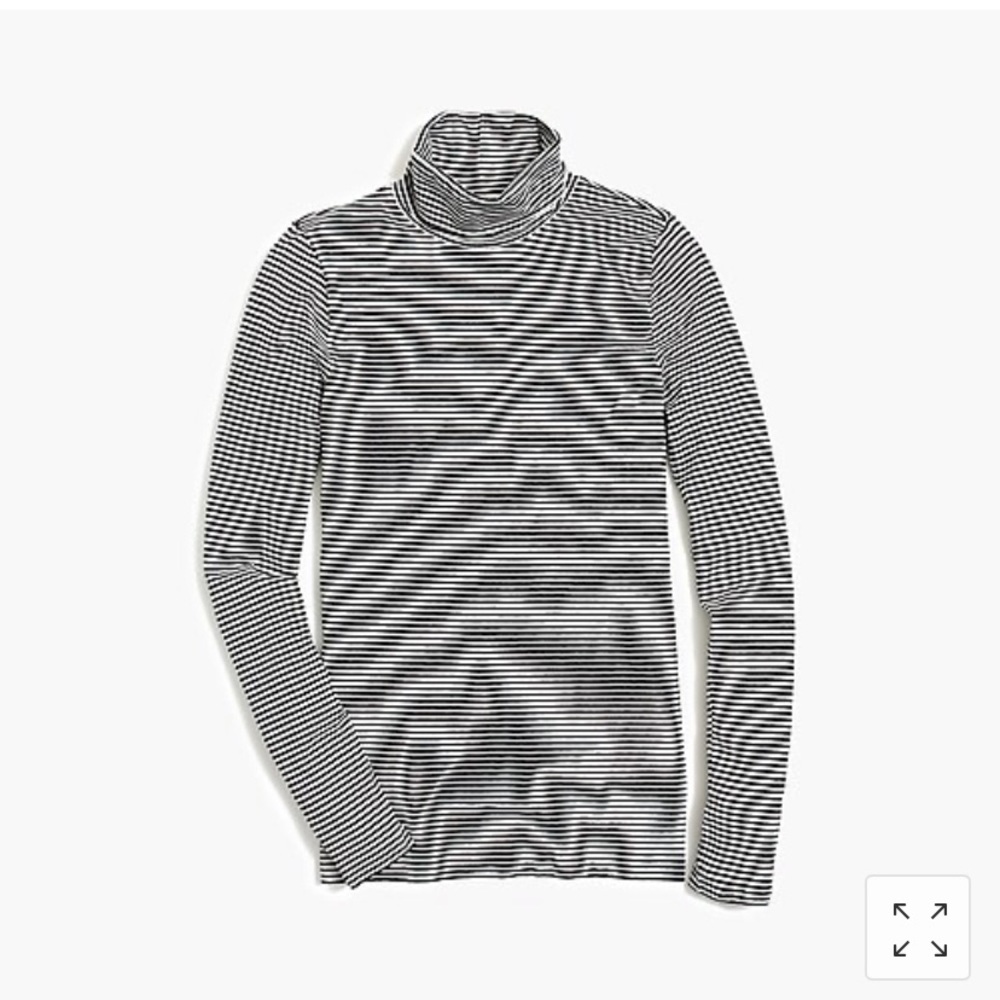 Striped thin turtleneck